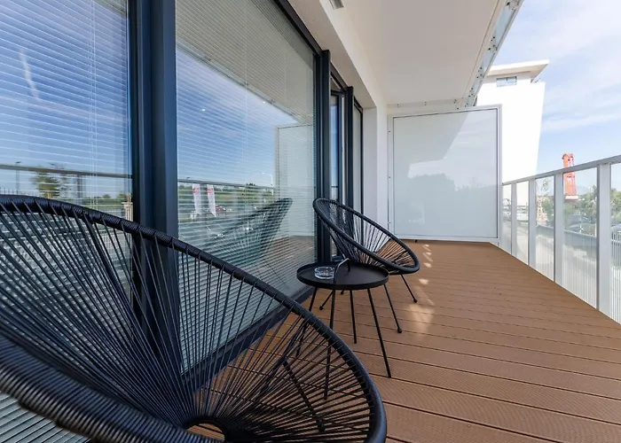 Lux Tukan B004, Polanki Aqua - *