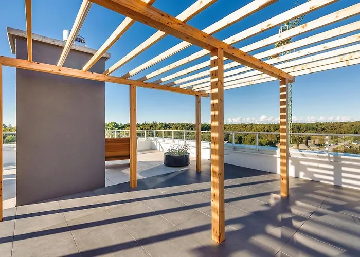 Lux Tukan B004, Polanki Aqua - *