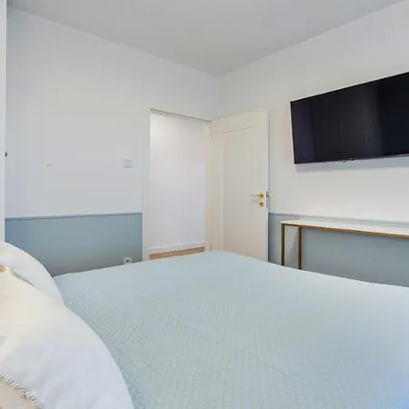 Lux Tukan B004, Polanki Aqua - *