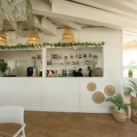 Lux Tukan B004, Polanki Aqua - アパート *